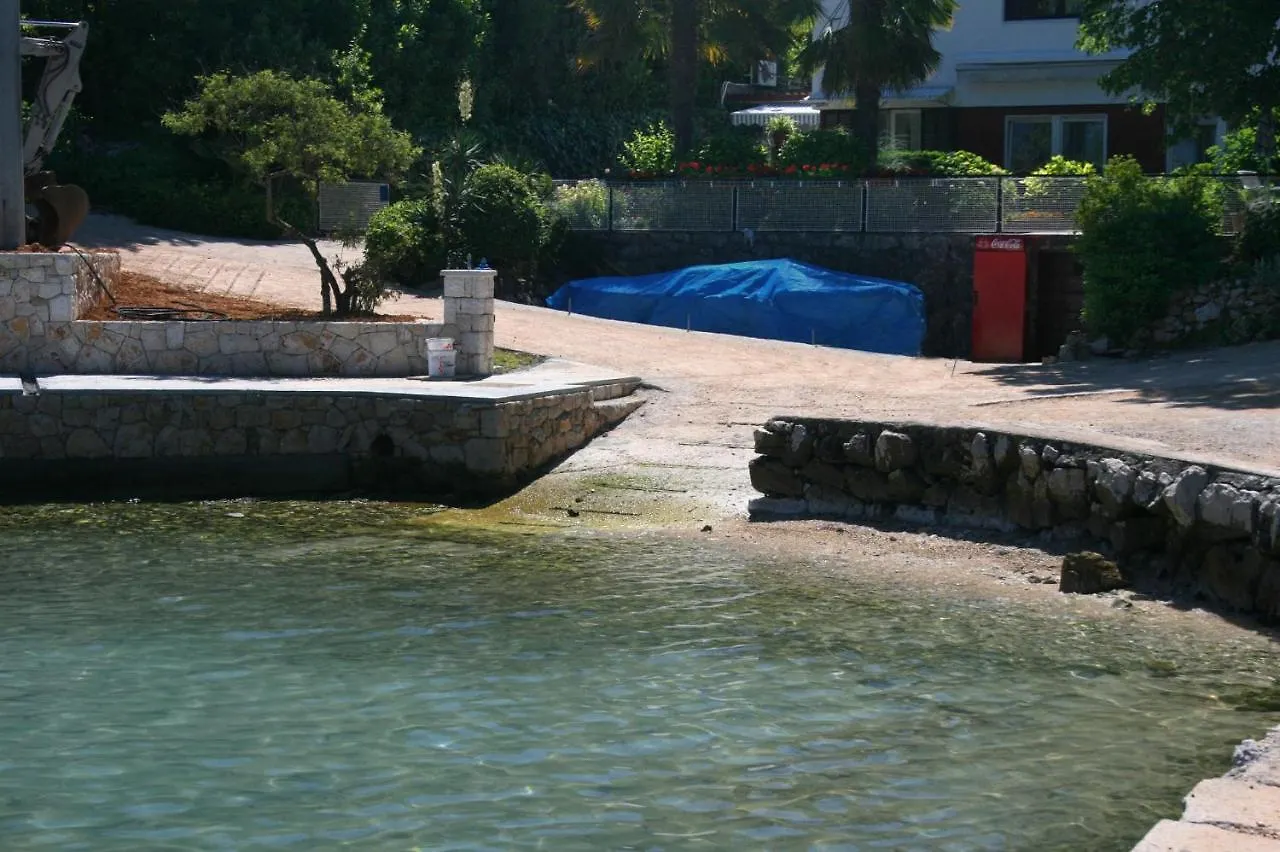 Apartments By The Sea Vantacici, Krk - 19260 Malinska