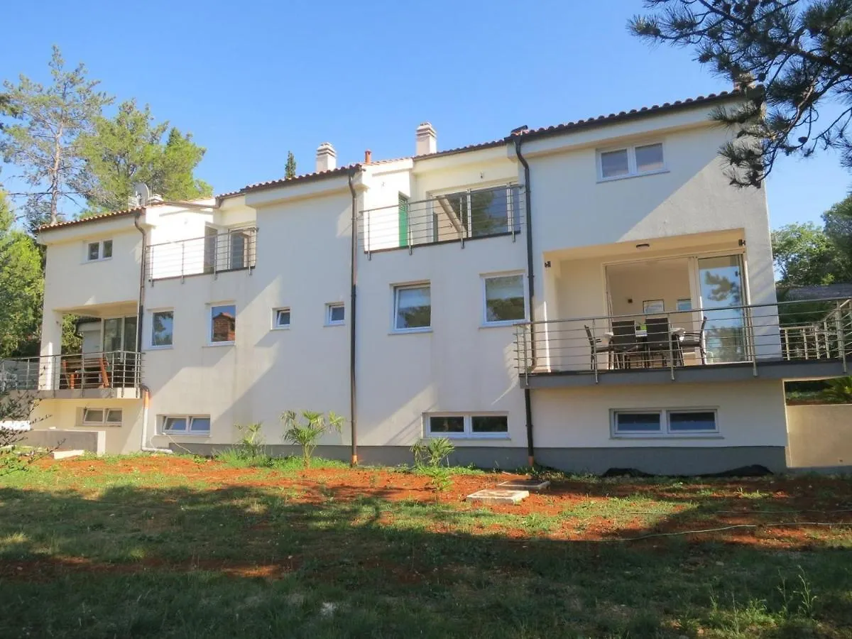 Apartments By The Sea Vantacici, Krk - 19260 Malinska