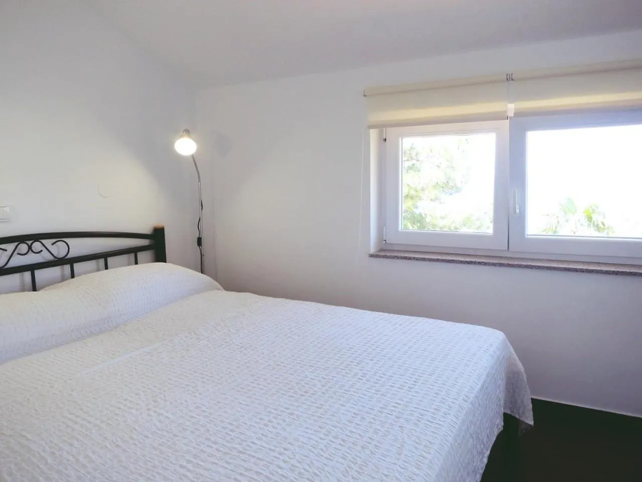 Apartments By The Sea Vantacici, Krk - 19260 Malinska 0*,  Croatia